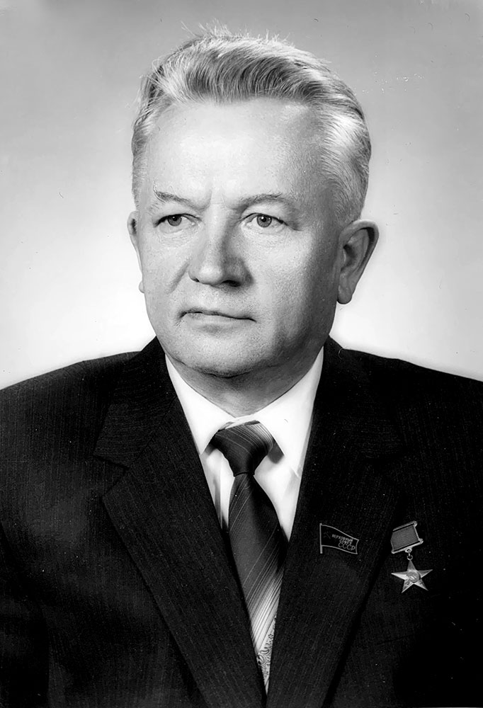 Шамякин Иван Петрович